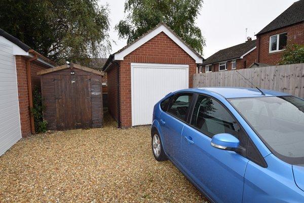 Detached garage