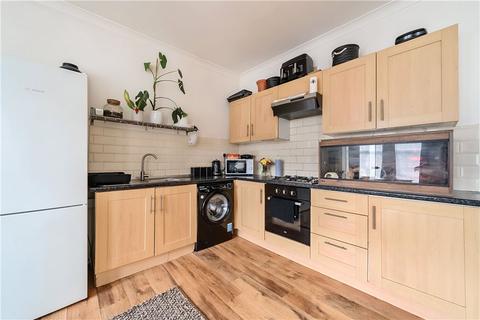 2 bedroom apartment for sale, Brewster Road, London