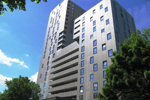 1 bedroom flat to rent, Wharfside Point South, London E14