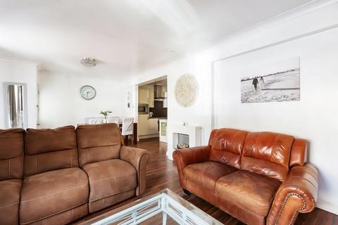 137 Fulwich Road, Dartford, DA1 1UW