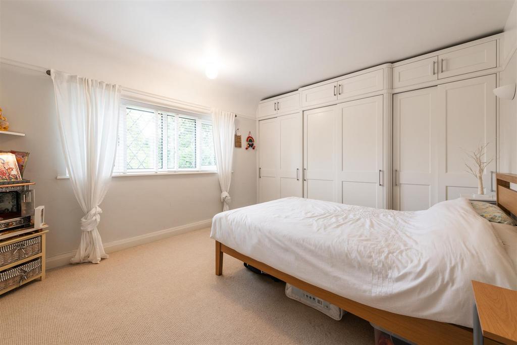 2 Gentleshaw Lane, Solihull, B91 2 SS 22.jpg