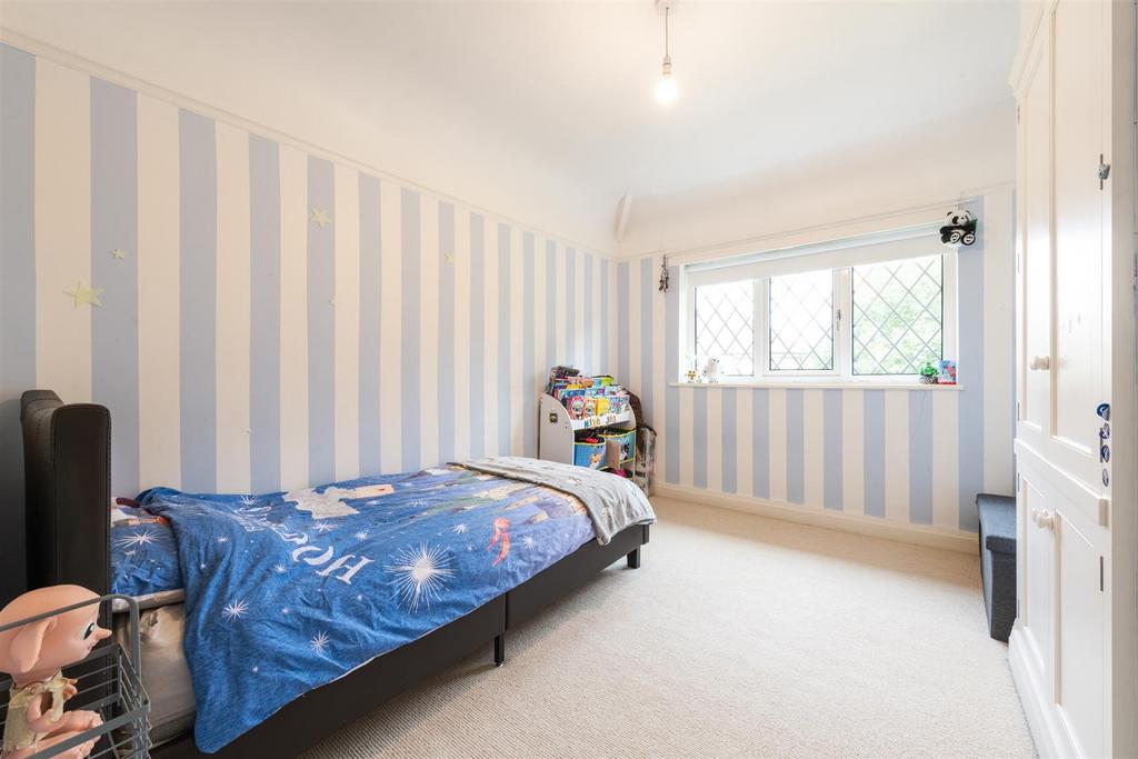 2 Gentleshaw Lane, Solihull, B91 2 SS 15.jpg