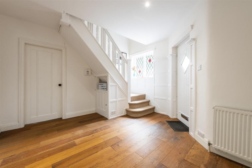 2 Gentleshaw Lane, Solihull, B91 2 SS 8.jpg