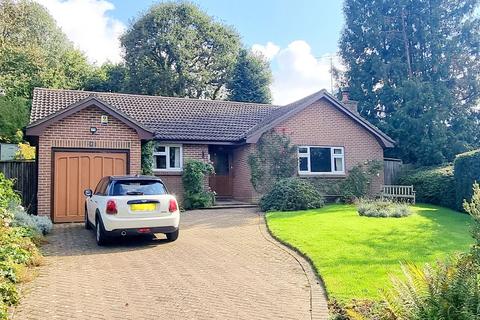 7 Blackthorns Close, Lindfield, Haywards Heath, RH16 2UA