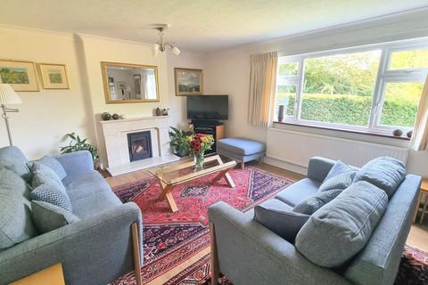 7 Blackthorns Close, Lindfield, Haywards Heath, RH16 2UA