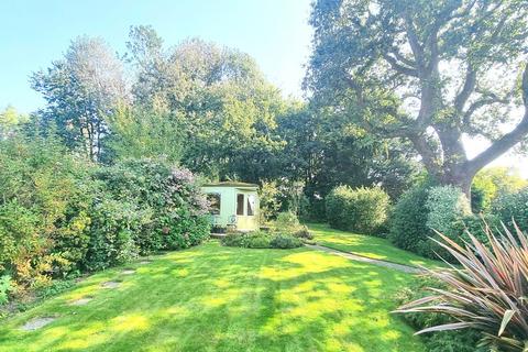 7 Blackthorns Close, Lindfield, Haywards Heath, RH16 2UA