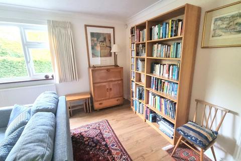 7 Blackthorns Close, Lindfield, Haywards Heath, RH16 2UA