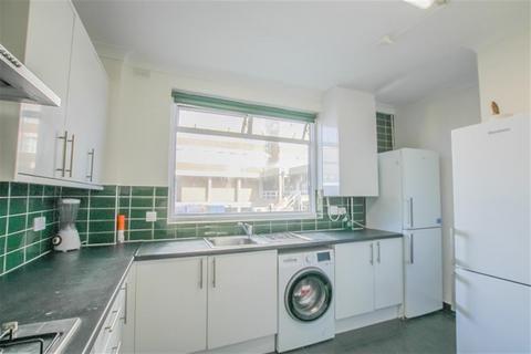 3 bedroom flat to rent, Brent Street, Hendon, NW4