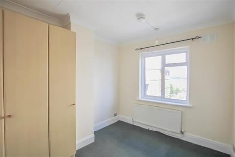 3 bedroom flat to rent, Brent Street, Hendon, NW4