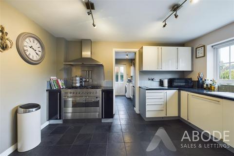 2 Carpenter Close, Stapenhill, Burton-on-trent, DE15 9AL