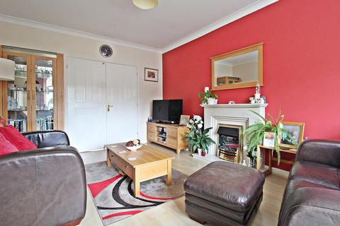 32 Clos Brenin, Brynsadler, Pontyclun, CF72 9GA