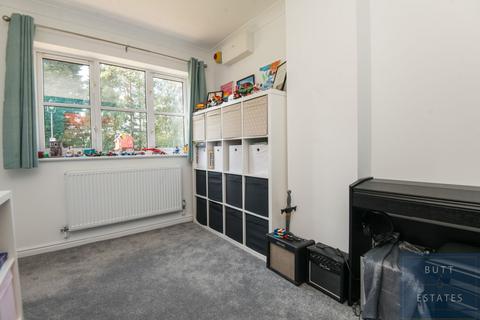 24 Clyst Heath, Exeter, EX2 7TA