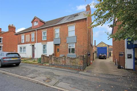 4 bedroom semi-detached house for sale, Higham Road, Rushden NN10