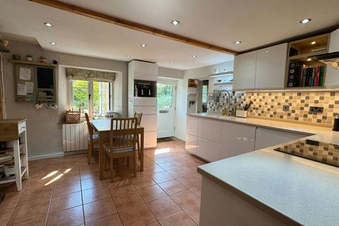 5 bedroom detached house for sale, Station Road, Tavistock PL19