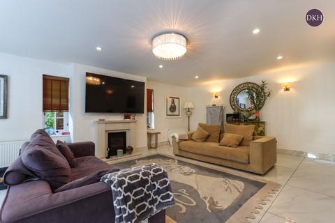 5 bedroom detached house for sale, Church Road, Watford WD17