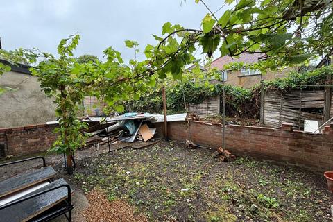 146 Scotts Road, Southall, UB2 5DG