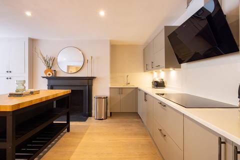 2 bedroom flat for sale, London, W2