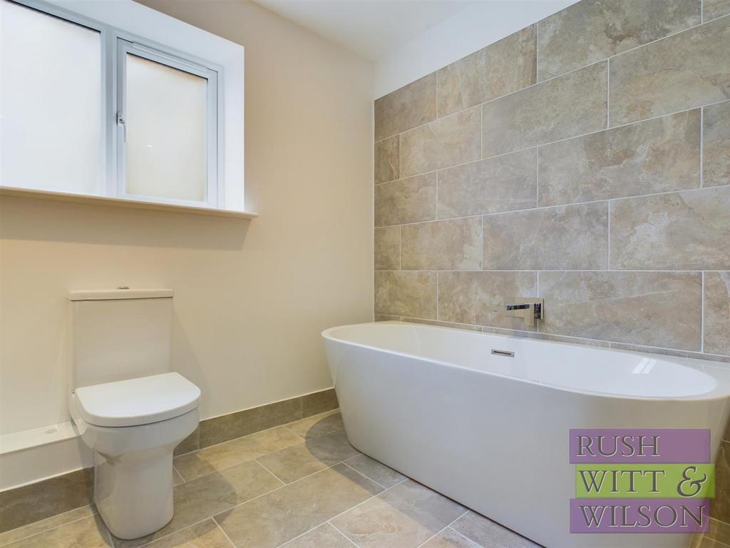 CAM03417 G0-PR0362-STILL012.jpg