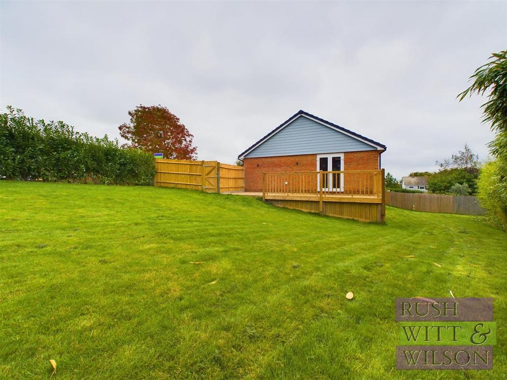 CAM03417 G0-PR0362-STILL024.jpg