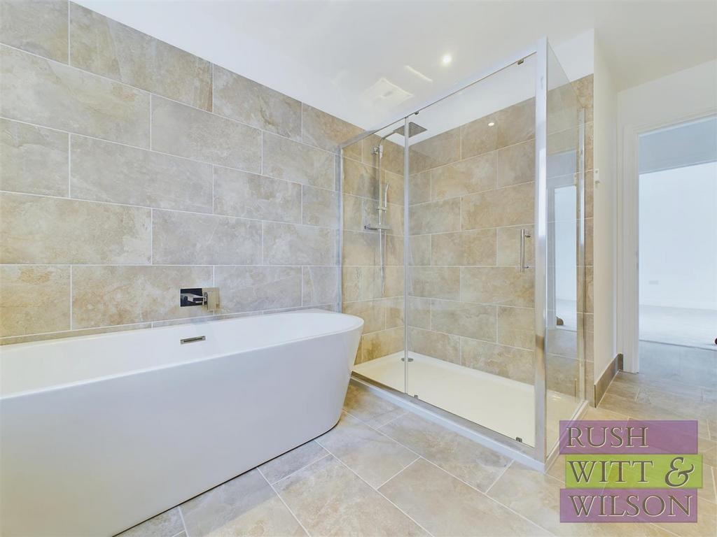 CAM03417 G0-PR0362-STILL013.jpg