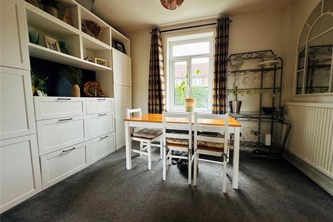 104 Farmstead Road, London, SE6 3ED