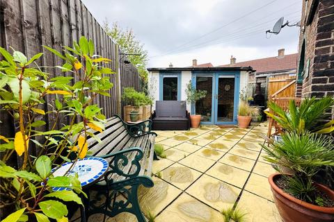 104 Farmstead Road, London, SE6 3ED