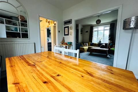 104 Farmstead Road, London, SE6 3ED