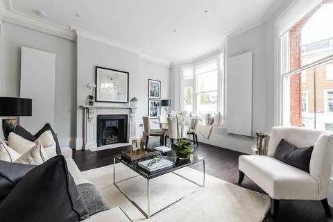 2 bedroom flat to rent, Roland Mansions, Old Brompton Road, South Kensington, London, SW7