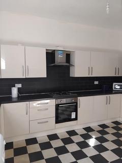1 bedroom house to rent, Room 4, 112 Woodsley Road  Leeds  West Yorkshire