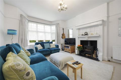 29 Manor View, London, N3 2ST