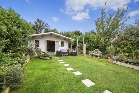 29 Manor View, London, N3 2ST