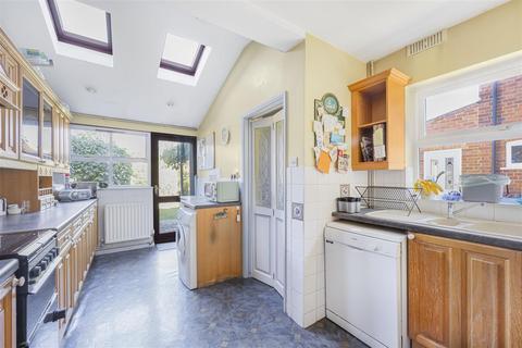 3 bedroom semi-detached house for sale, Talfourd Avenue, Reading