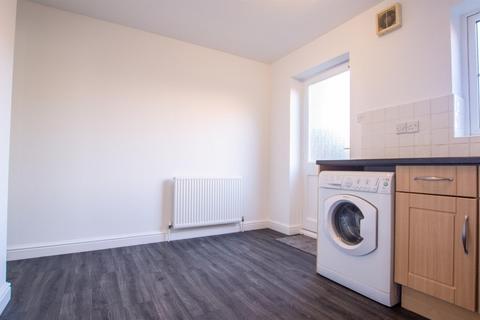 2 bedroom terraced house to rent, Stephensons Way, Leeman Road, York, YO26 4XQ