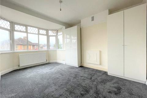 3 bedroom semi-detached house to rent, Park Road, Hounslow, TW3