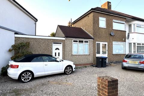 3 bedroom semi-detached house for sale, Apple Grove , Enfield Town EN1