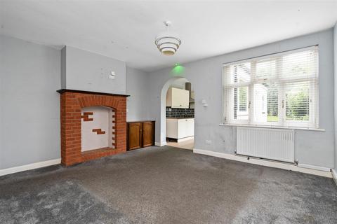 8 Castle Lane, Solihull, B92 8DB