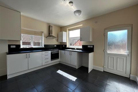 2 bedroom detached house for sale, Alma Street, Halesowen, West Midlands