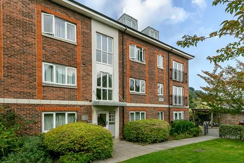 2 bedroom apartment for sale, Brighton Road, REDHILL, Surrey, RH1