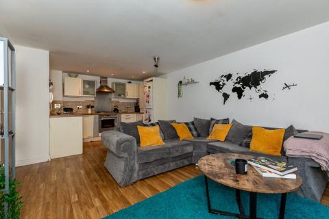 2 bedroom apartment for sale, Brighton Road, REDHILL, Surrey, RH1