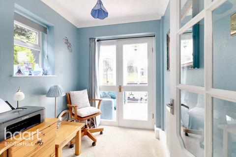 4 Filey Close, Biggin Hill, Westerham, TN16 3PE
