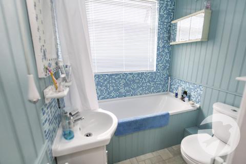 10 Arbroath Road, London, SE9 6RN