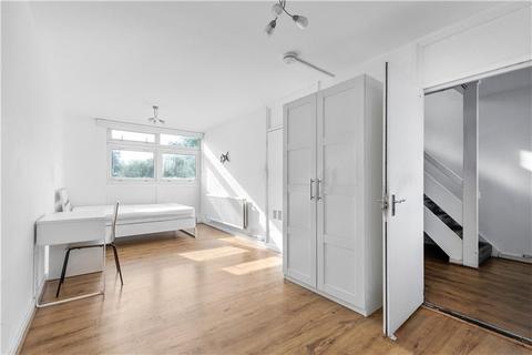 3 bedroom apartment for sale, Lorrimore Square, London, SE17