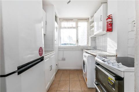 3 bedroom apartment for sale, Lorrimore Square, London, SE17