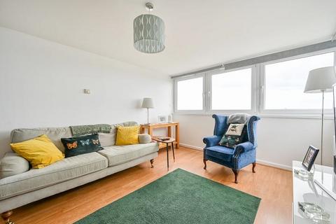 2 bedroom flat for sale, Boulton House, Green Dragon Lane, London, TW8 0DB