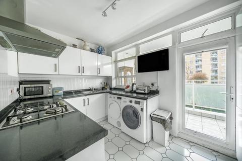 2 bedroom flat for sale, Keats House, Churchhill Gardens, London, SW1V 3HZ