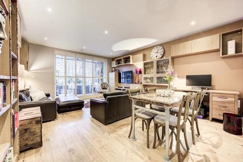 3 bedroom flat for sale, Waterfront Apartments, Amberley Road, London, W9 2JY