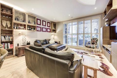 3 bedroom flat for sale, Waterfront Apartments, Amberley Road, London, W9 2JY