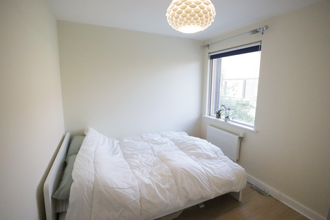 54 Royal Way, Trumpington, Cambridge, CB2 9AX