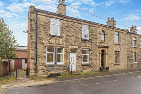 3 bedroom end of terrace house for sale, Ossett WF5