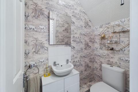 2 Baxter Close, Maidenbower, Crawley, RH10 7XE